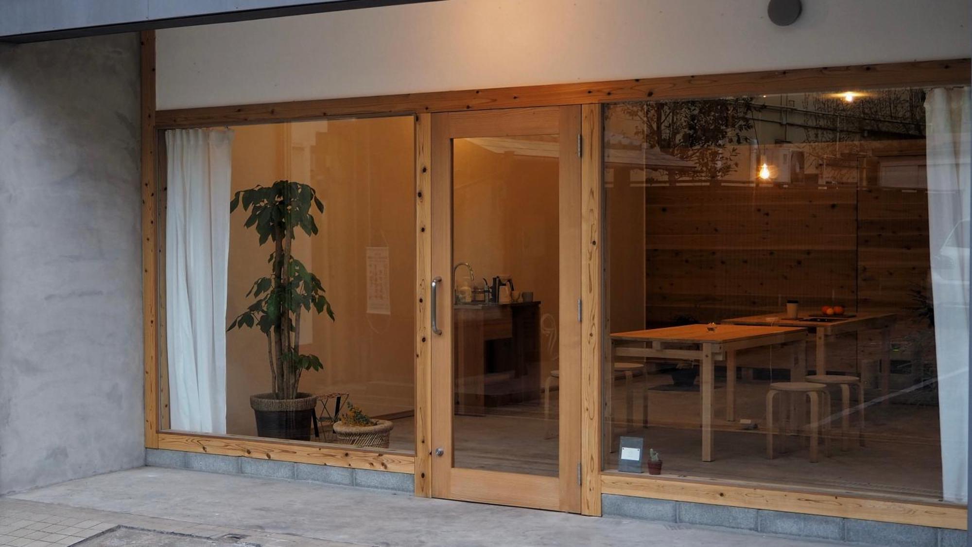 Hub Inn Ономити Экстерьер фото